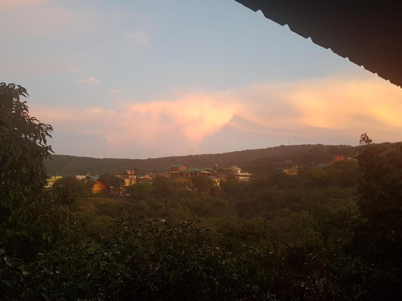 C P Cottage Resort Mahābaleshwar Kültér fotó