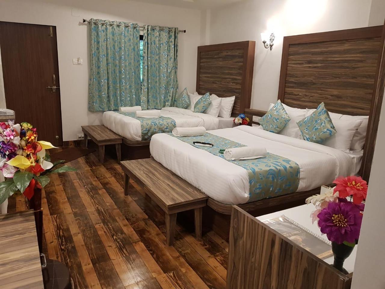 C P Cottage Resort Mahābaleshwar Kültér fotó