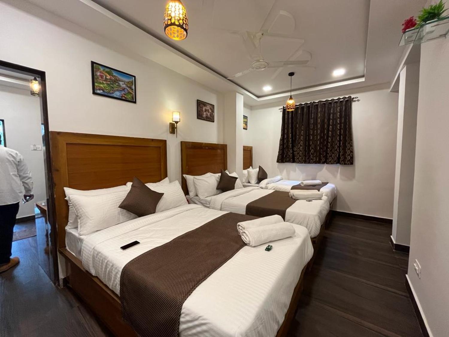 C P Cottage Resort Mahābaleshwar Kültér fotó