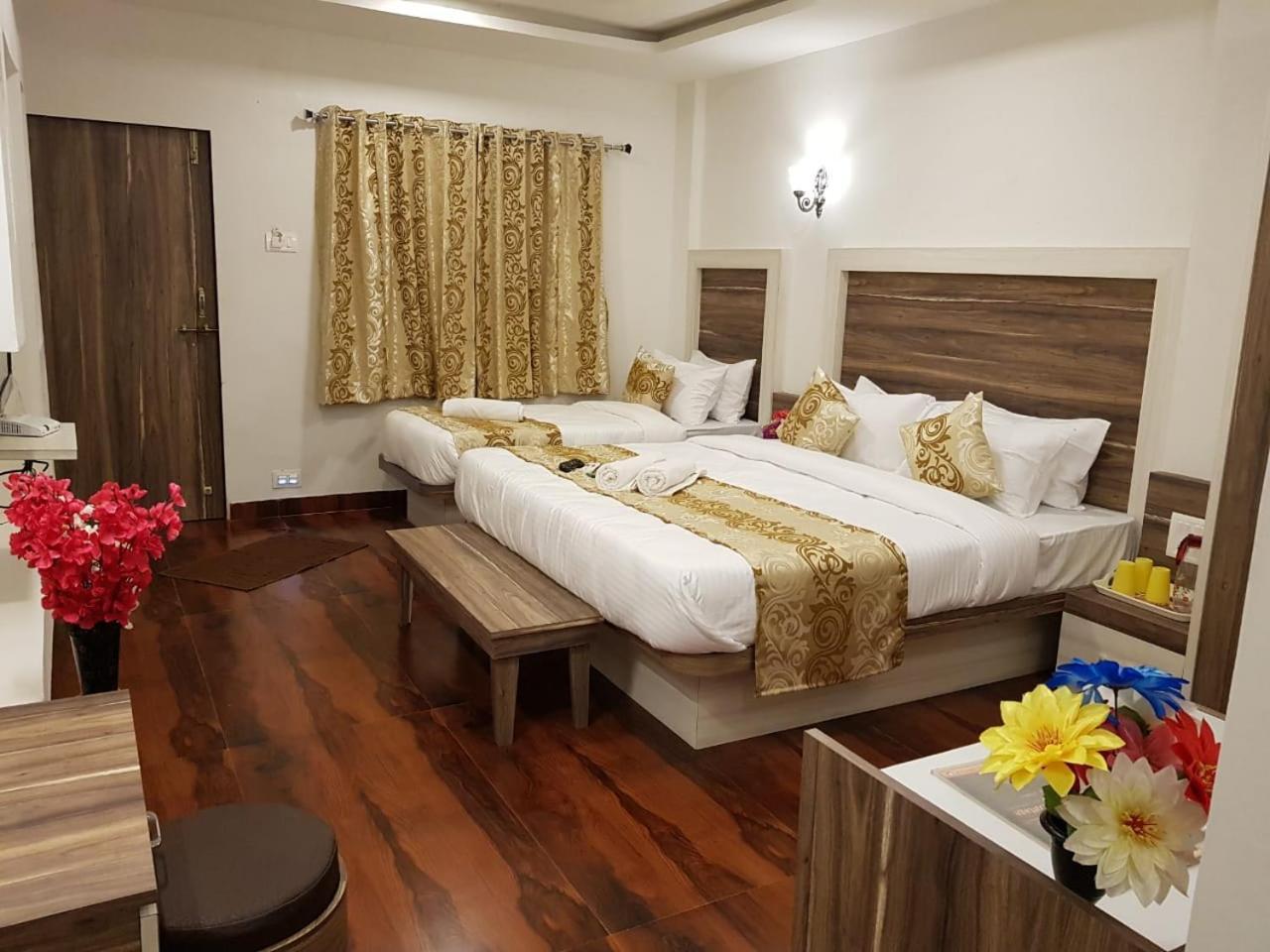 C P Cottage Resort Mahābaleshwar Kültér fotó