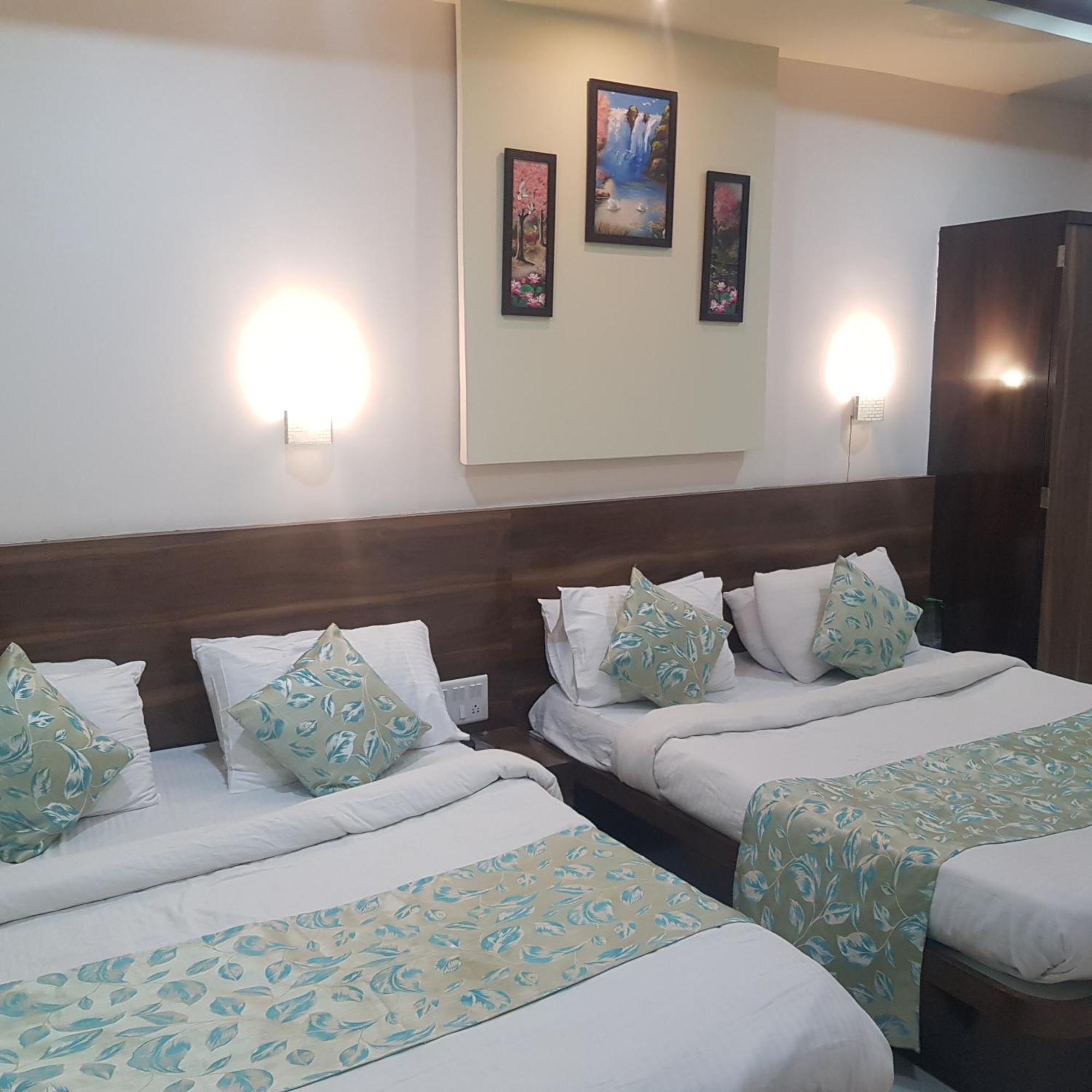 C P Cottage Resort Mahābaleshwar Kültér fotó