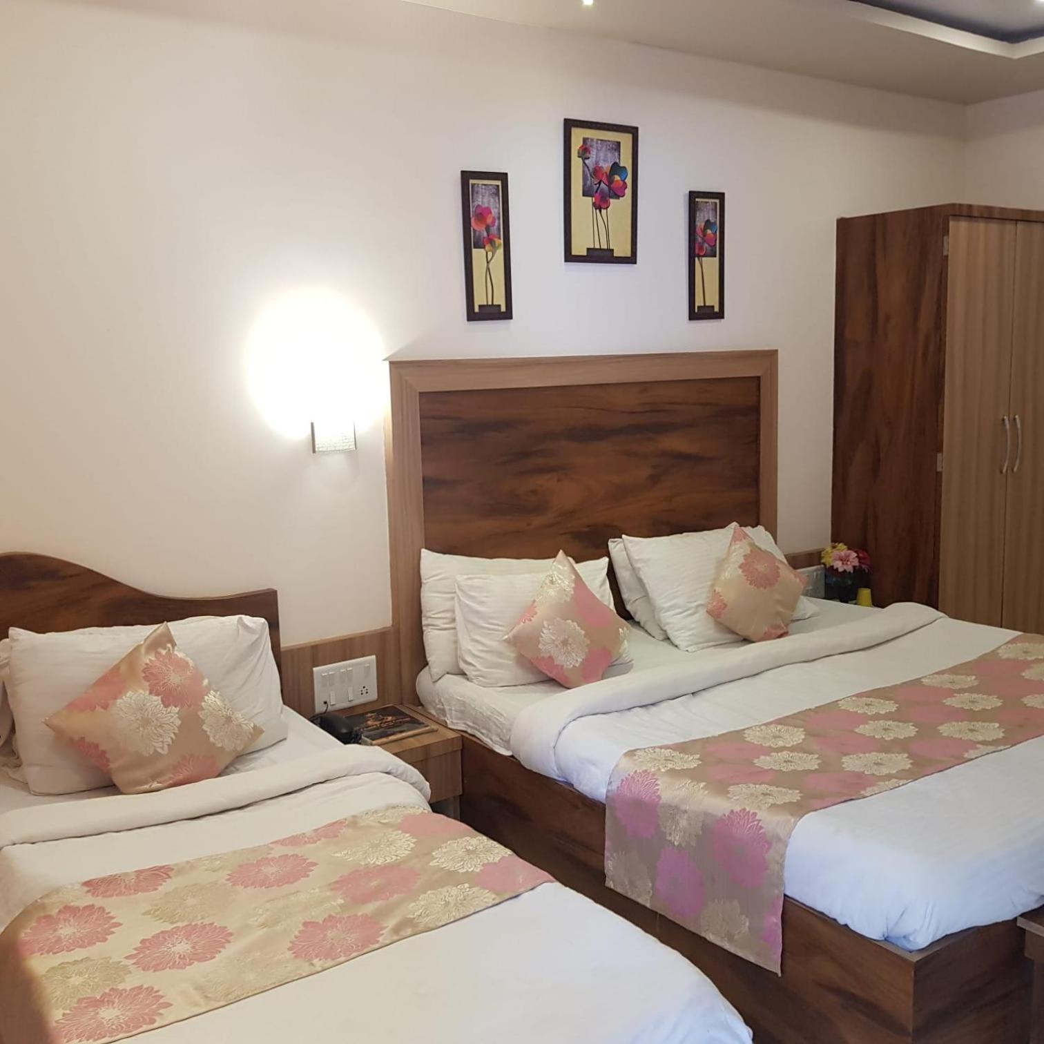 C P Cottage Resort Mahābaleshwar Kültér fotó