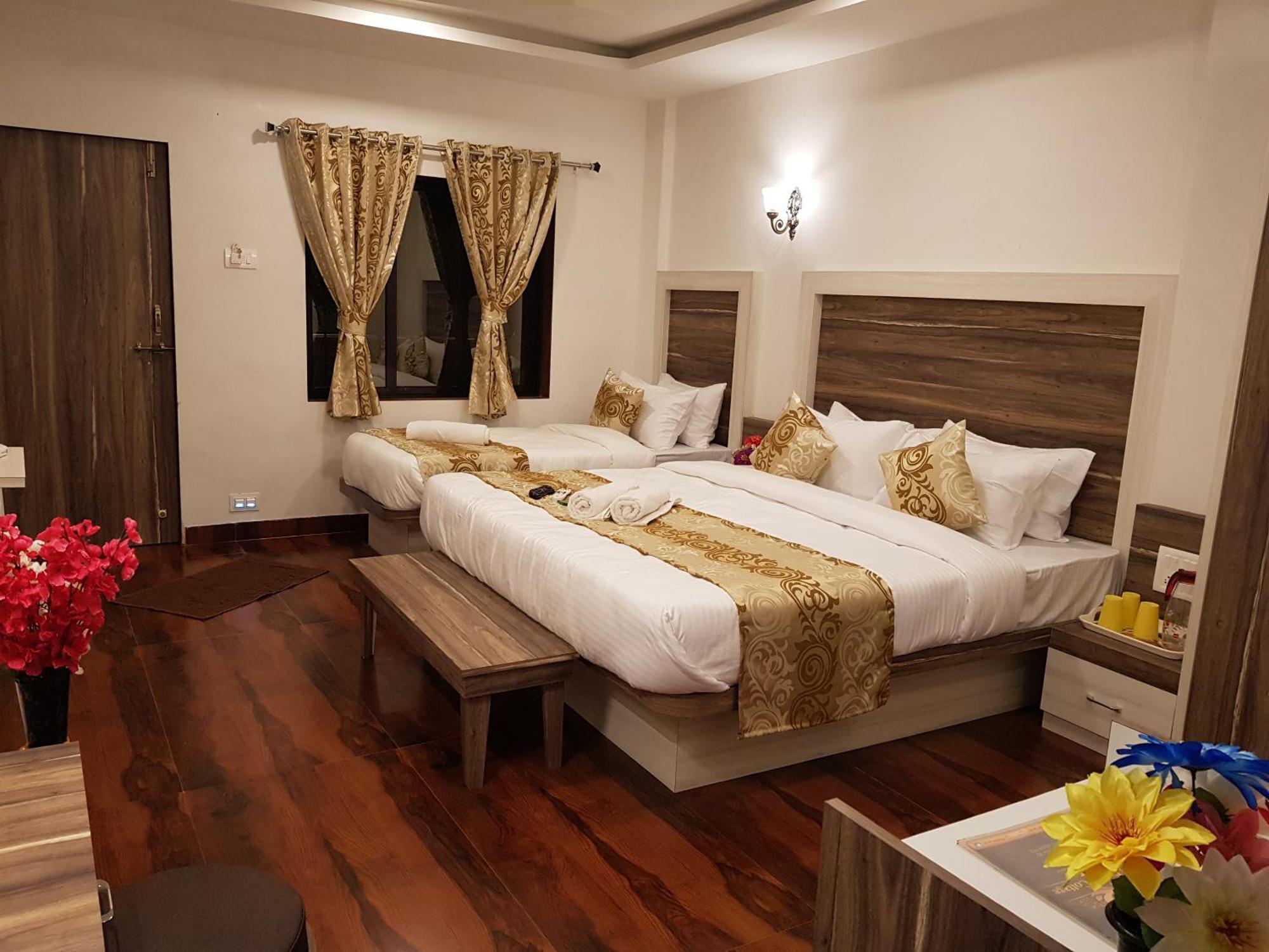 C P Cottage Resort Mahābaleshwar Kültér fotó