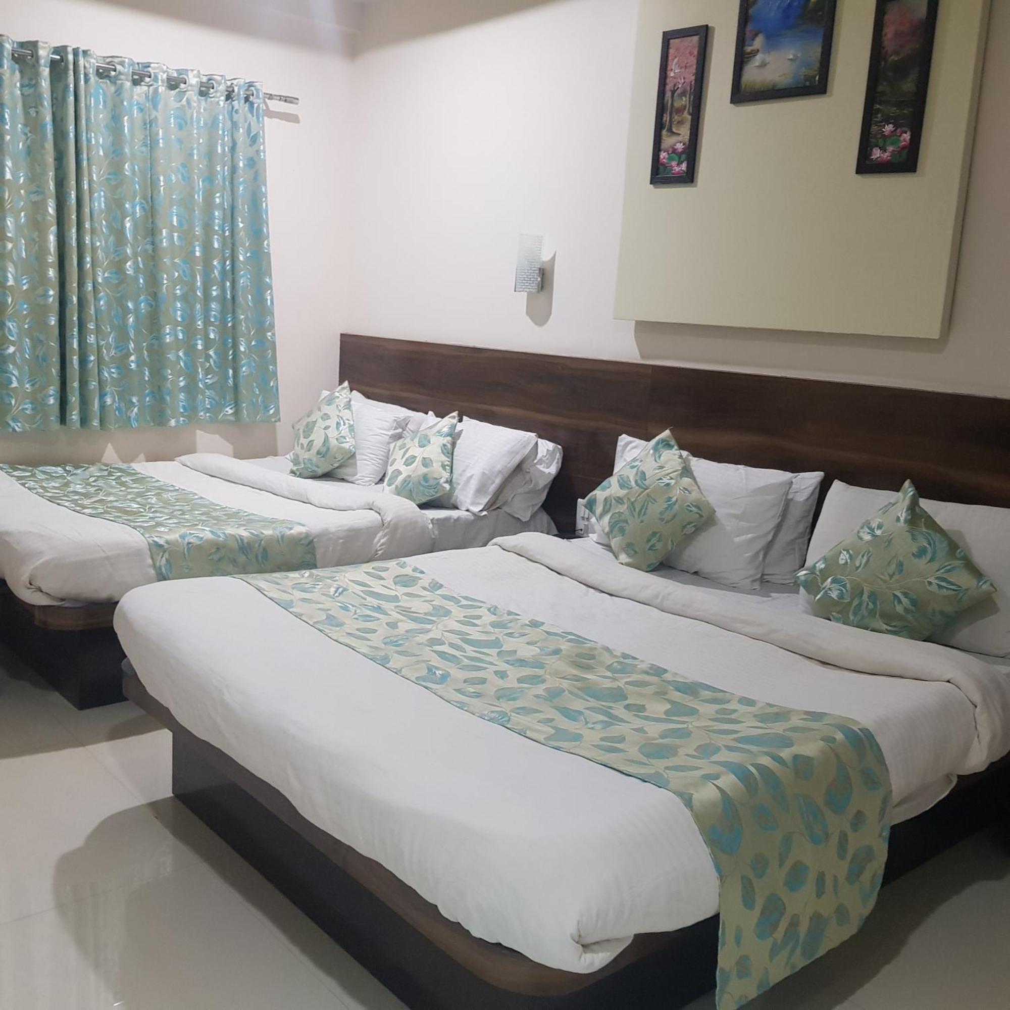 C P Cottage Resort Mahābaleshwar Kültér fotó